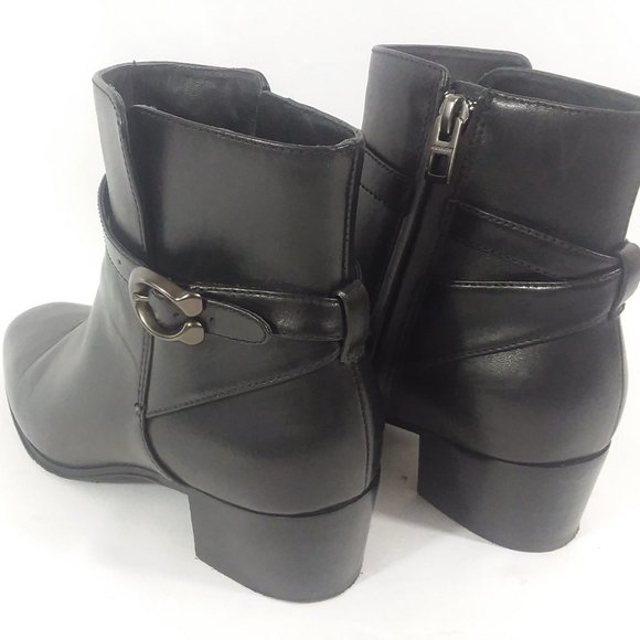 chrystie bootie coach